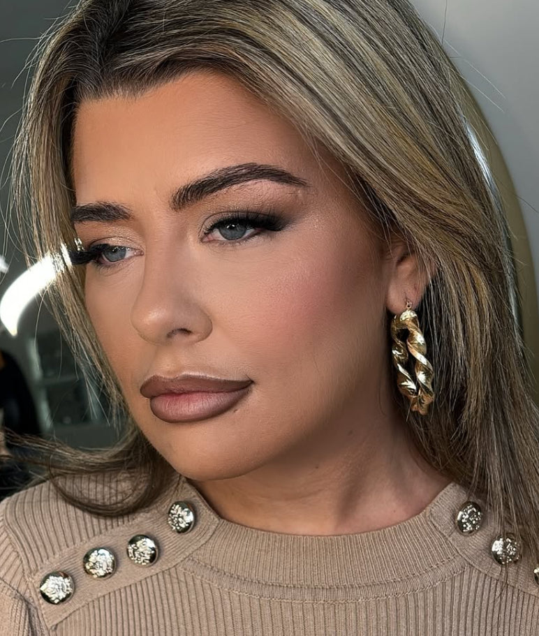 Fully accredited makeup course